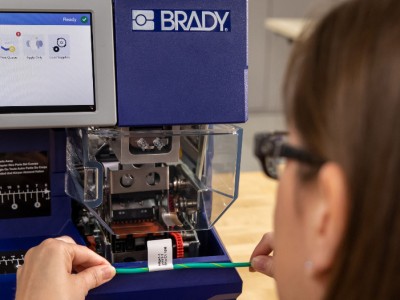 la stampante etichettatrice BradyPrinter A5500 per cavi