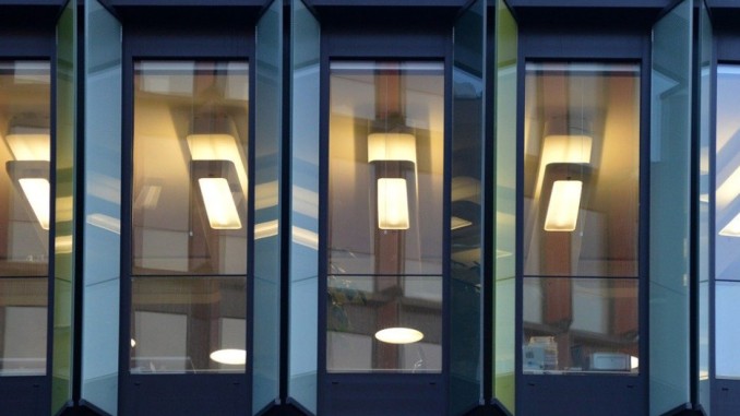 illuminazione per i luoghi di lavoro: confort, benessere, sicurezza
