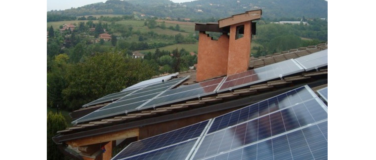 il fotovoltaico è una soluzione per le colonne di ricarica elettrica