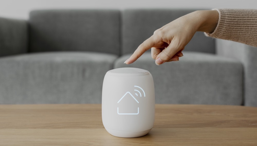 Smart home speaker per gestire i dispositivi domestici