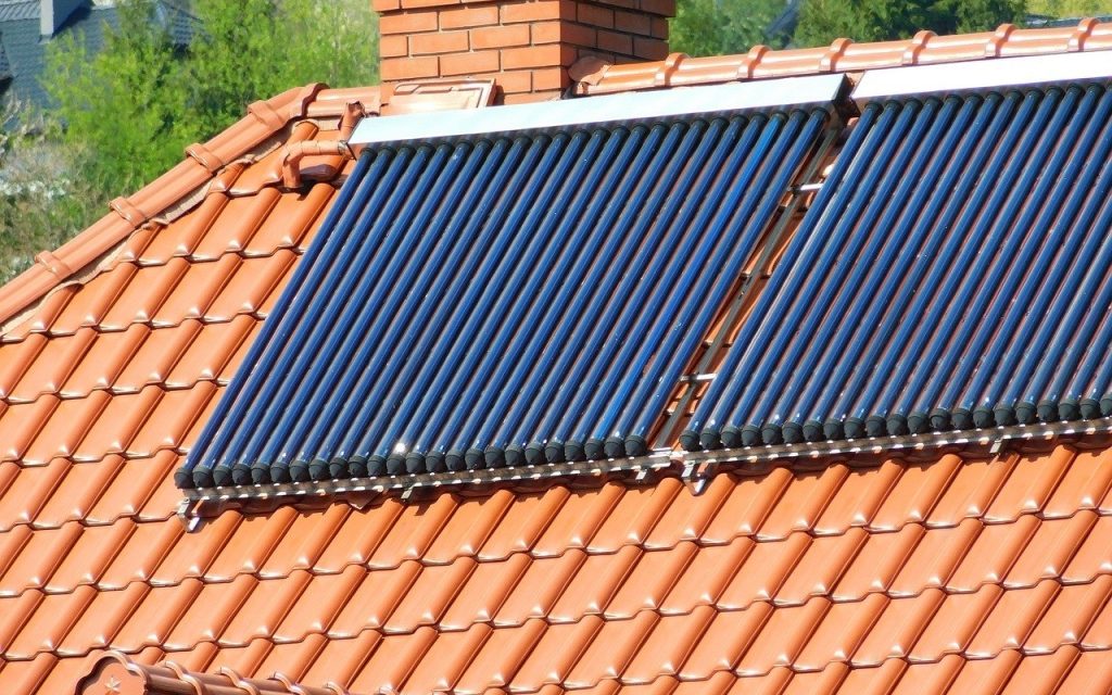 pannelli solare termici su tetto