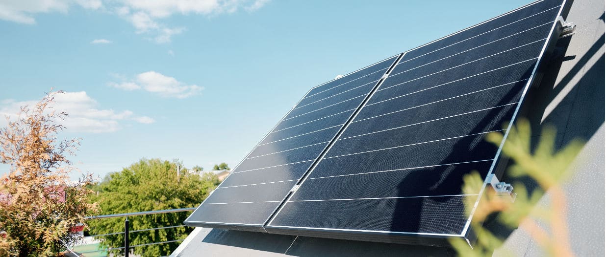 Il rapporto Comunità Rinnovabili 2022 di Legambiente evidenzia l’importanza dell’energia solare