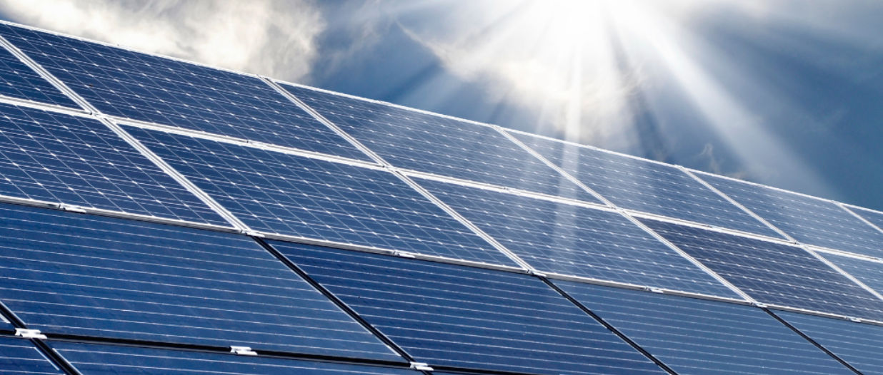 Fotovoltaico e accumulo: quando sceglie la soluzione con l'accumulo o quella senza?